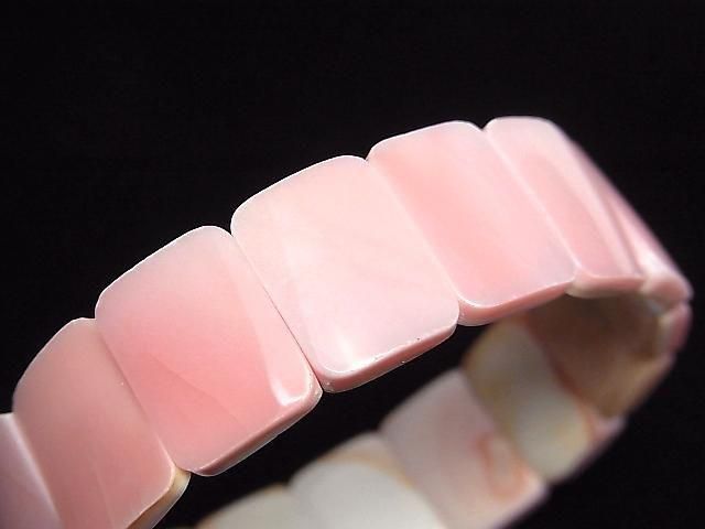 [Video] Queen Conch Shell AAA 2-Hole Rectangle 16x12mm 1-Strand (Bangle Bracelet)