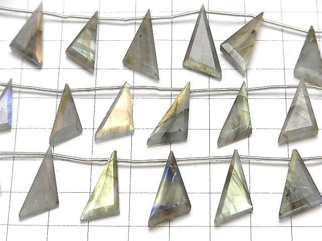 [Video] High Quality Labradorite AA++ Flat Triangle 1strand (8pcs )