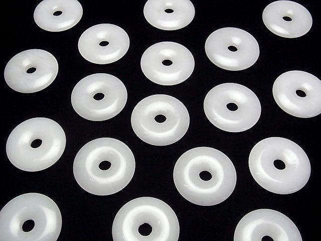 [Video] White Jade Coin (Donut) 40x40mm 1pc