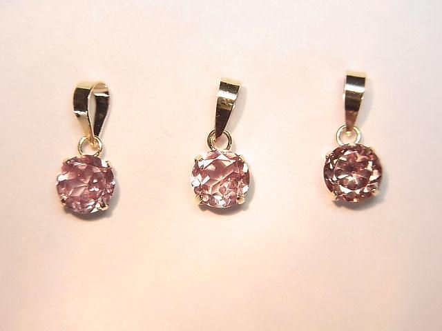 [Video][Japan]High Quality Color Change Garnet AAA Round Faceted 5x5mm Pendant [18K Yellow Gold] 1pc