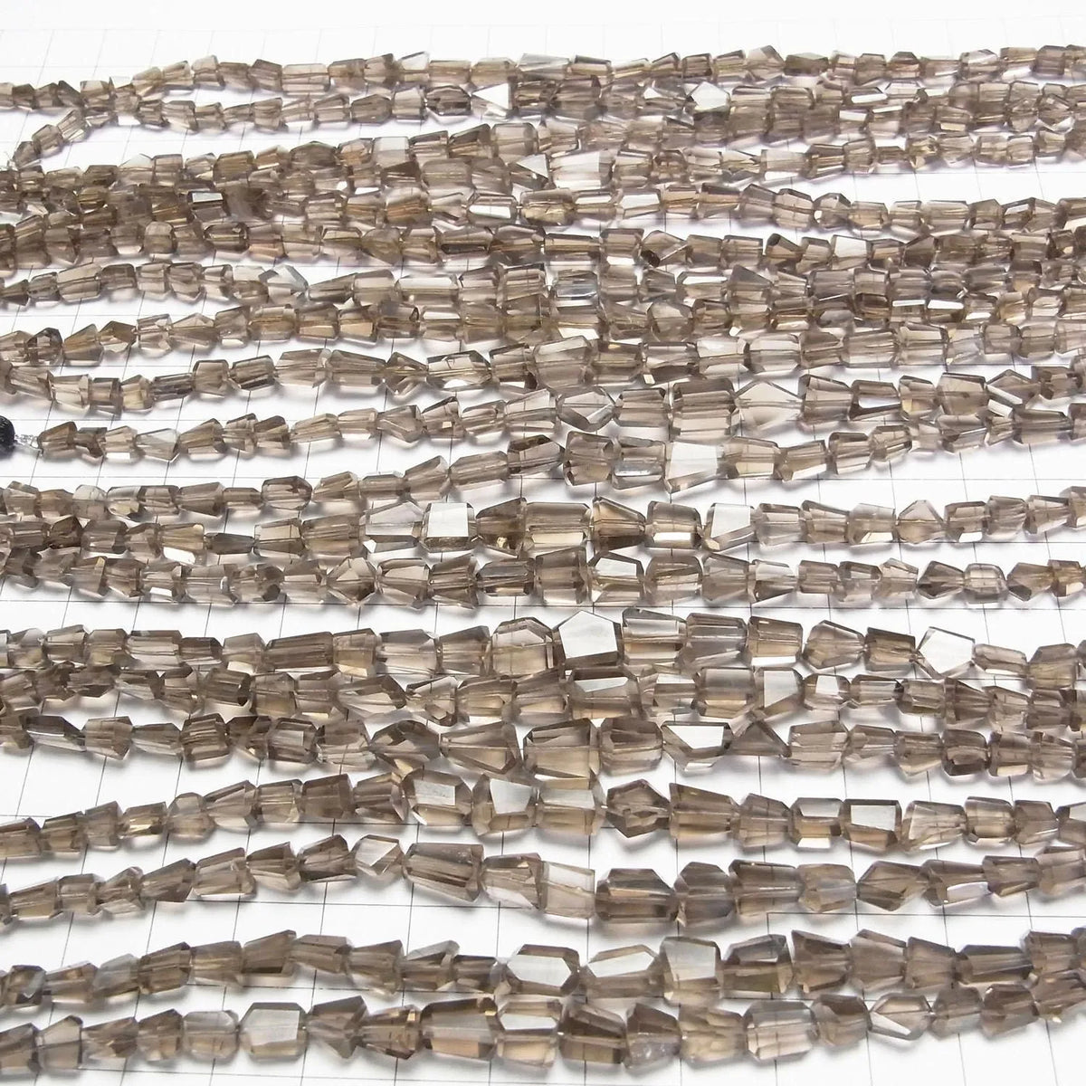 Hochwertiger Rauchquarz AAA- Facettierter Nugget halb oder 1Strang Perlen (ca. 7 Zoll/18 cm)