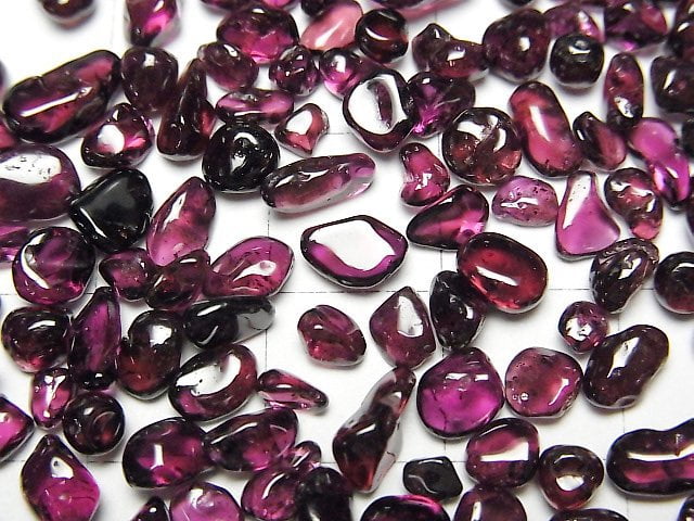 Garnet AAA- Undrilled Chips 100 grams