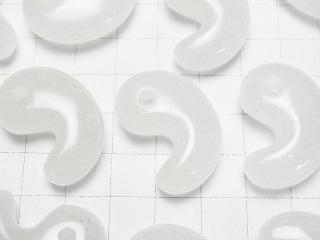 [Video] White Jade Comma Shaped Bead 30x20mm 1pc