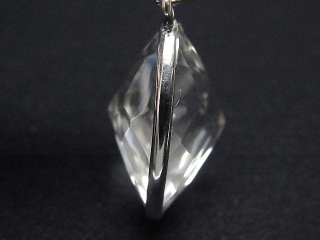 [Video] Crystal AA++ Triangle Cut 21x21mm Pendant Silver925 1pc