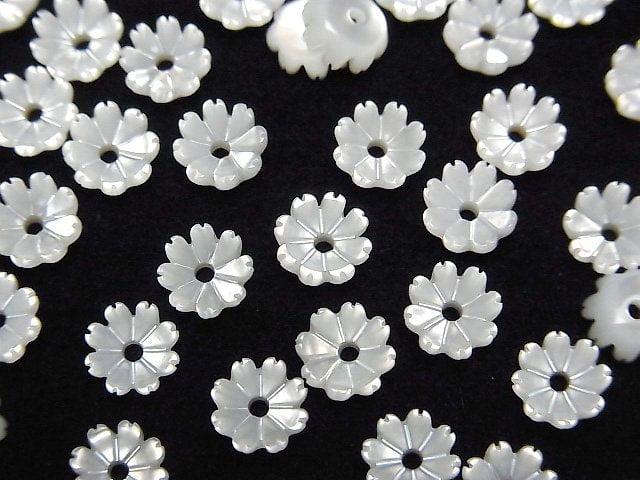 [Video] High Quality White Shell AAA 3D Flower 6mm Center Hole 4pcs