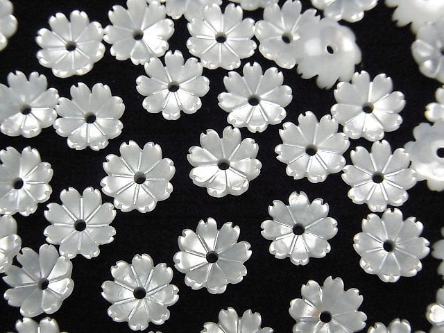 [Video] High Quality White Shell AAA 3D Flower 8mm Center Hole 4pcs