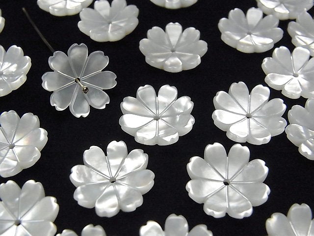 [Video] High Quality White Shell AAA 3D Flower 14mm Center Hole 4pcs