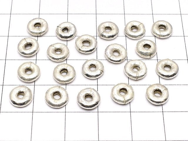 Karen Silver Roundel 7.5x7.5x2.5mm 2pcs