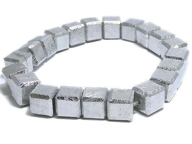 [Video][One of a kind] Meteorite (Muonionalusta) Cube 8x8x8mm Bracelet NO.3