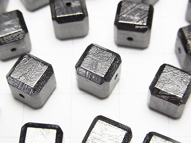 [Video]Meteorite (Muonionalusta) Cube 6mm,8mm,10mm Black NO.1 1pc