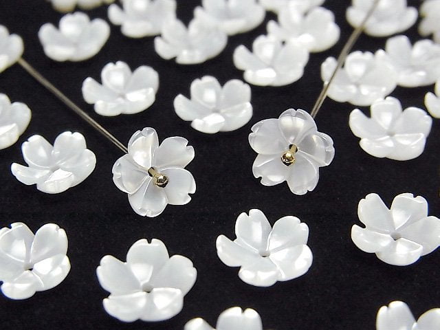 [Video] High Quality White Shell (Silver-lip Oyster) AAA 3D Flower 8mm Center Hole 4pcs