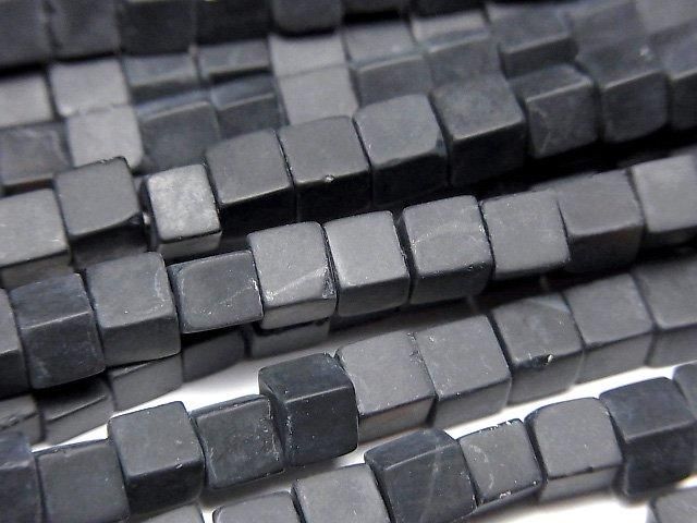 [Video] Frost Onyx Cube 4x4x4mm half or 1strand beads (aprx.15inch/36cm)