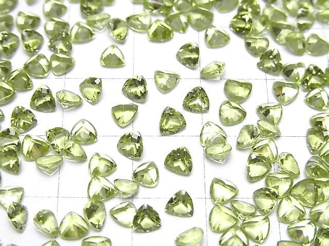 [Video]High Quality Peridot AAA Loose stone Triangle Faceted 4x4mm 10pcs