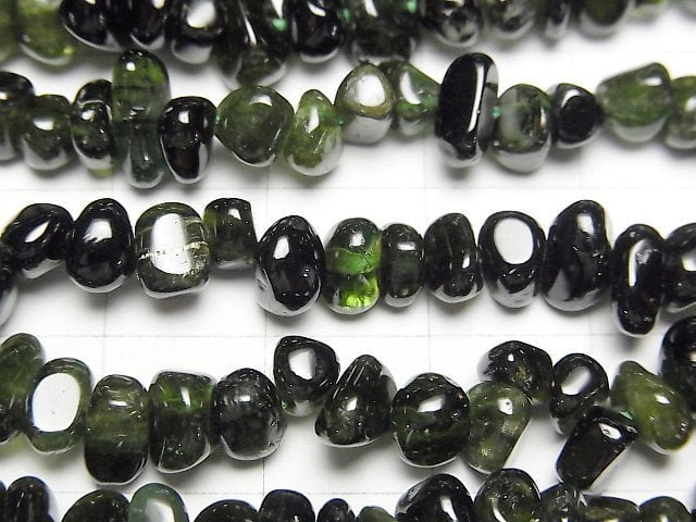 [Video] Green Tourmaline AA+ Chips (Small Nugget) 1 strand beads (aprx.16inch/40cm)