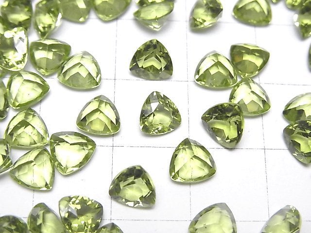 [Video]High Quality Peridot AAA Loose stone Triangle Faceted 5x5mm 3pcs