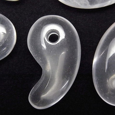 Milchquarz AA++ Komma-förmige Perle 30x17mm 1 Stück