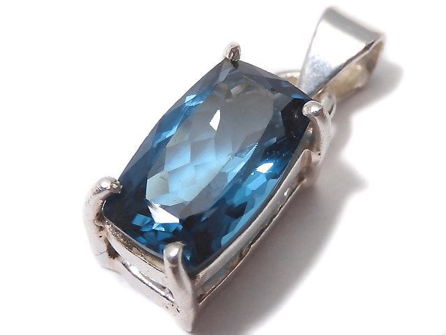 [Video][One of a kind] High Quality London Blue Topaz AAA Faceted Pendant Silver925 NO.35