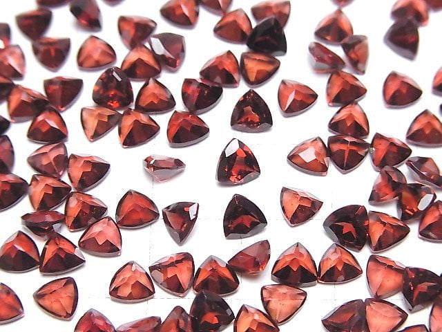 [Video]High Quality Mozambique Garnet AAA Loose stone Triangle Faceted 5x5mm 10pcs