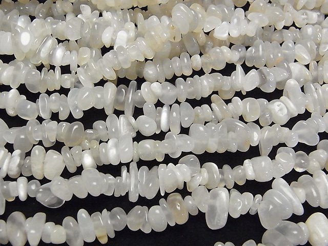 White-Light Gray Moonstone AA+ Chips (Small Nugget) 1strand beads (aprx.31inch/78cm)