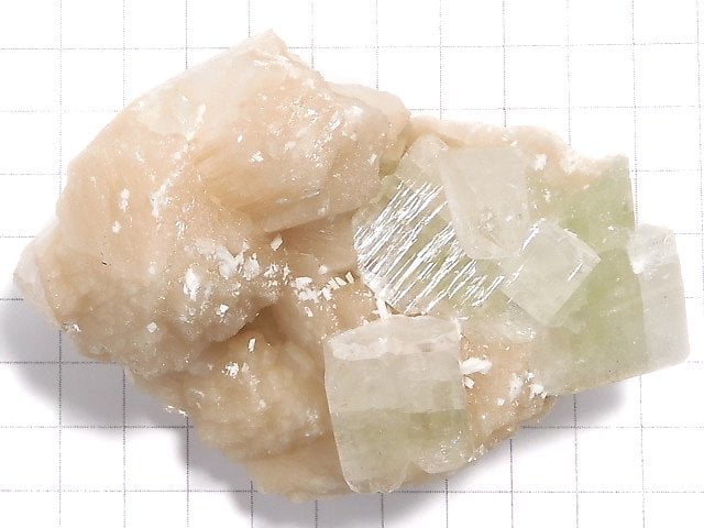 [Video][One of a kind] Apophyllite Cluster NO.32