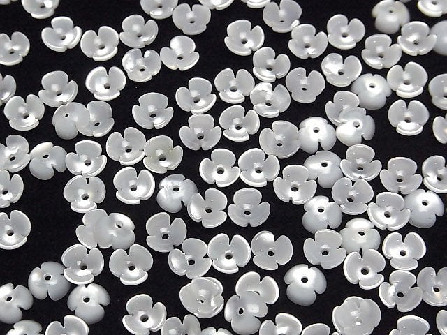 [Video] High Quality White Shell (Silver-lip Oyster) AAA 3D Flower 6mm Center Hole 4pcs