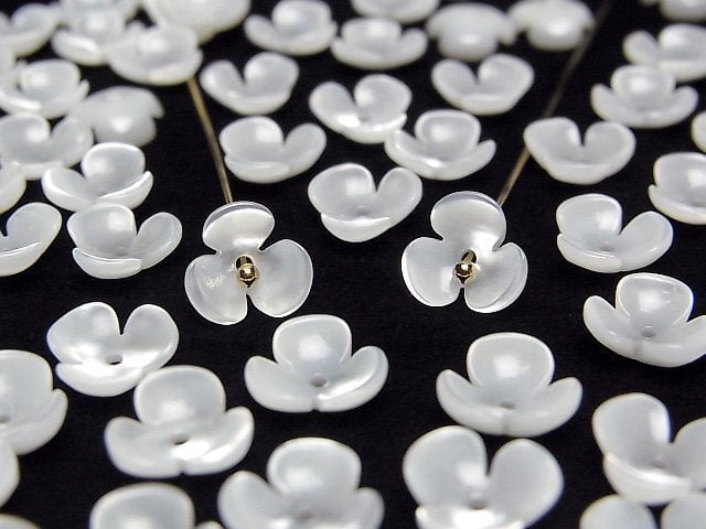 [Video] High Quality White Shell (Silver-lip Oyster) AAA 3D Flower 8mm Center Hole 4pcs