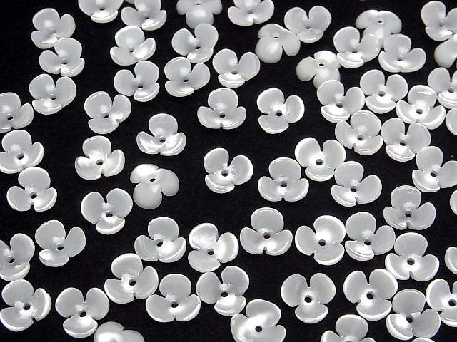 [Video] High Quality White Shell (Silver-lip Oyster) AAA 3D Flower 8mm Center Hole 4pcs