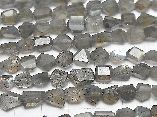 [Video]High Quality Labradorite AA++ Faceted Nugget half or 1strand beads (aprx.7inch/18cm)