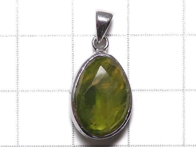 [Video][One of a kind] High Quality Peridot AAA- Faceted Pendant Silver925 NO.5