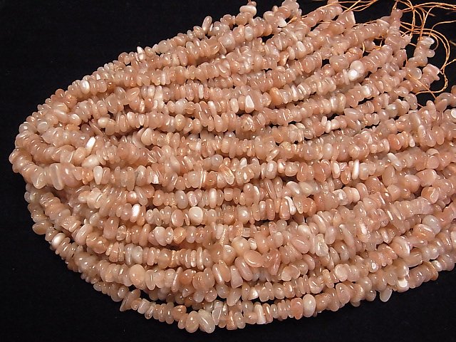 Orange Moonstone AA++ Chips (Small Nugget) 1strand beads (aprx.15inch/37cm)