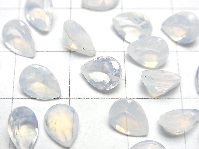 [Video]High Quality Moonlight Quartz AAA Pear shape Faceted 8x6mm 2pcs