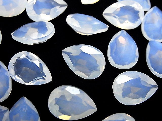 [Video]High Quality Moonlight Quartz AAA Pear shape Faceted 14x10mm 1pc