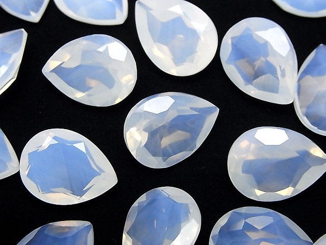 [Video]High Quality Moonlight Quartz AAA Pear shape Faceted 16x12mm 1pc