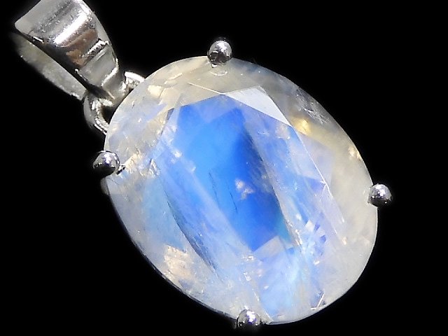 [Video][One of a kind] High Quality Rainbow Moonstone AAA Faceted Pendant Silver925 NO.46