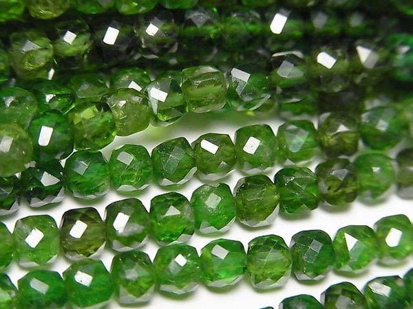 [Video]High Quality! Chrome Diopside AA++ Cube Shape 4x4x4mm half or 1strand beads (aprx.7inch/17cm)