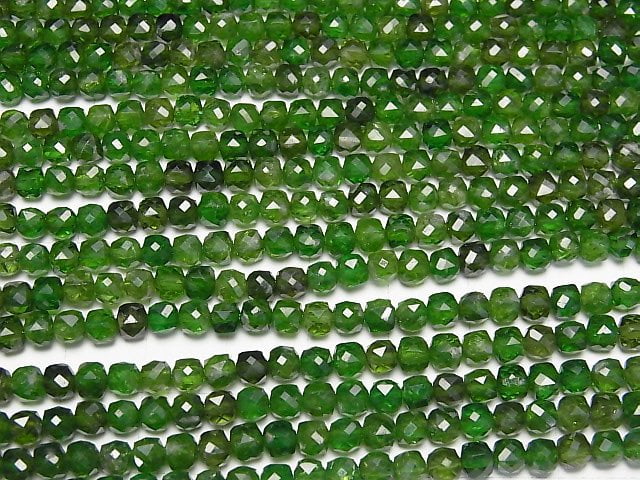 [Video]High Quality! Chrome Diopside AA++ Cube Shape 4x4x4mm half or 1strand beads (aprx.7inch/17cm)