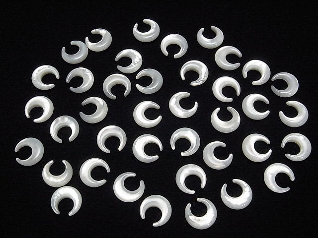[Video] High Quality White Shell (Silver-lip Oyster) AAA Moon Motif 10x10mm 4pcs