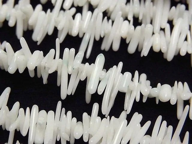 [Video] White Coral (Dyed) Chips 1 strand beads (aprx.16inch/39cm)