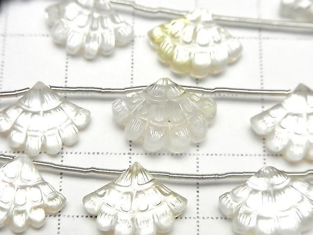 [Video] White Shell x Crystal AAA Carved Fan Shape 1 Strand (4pcs)