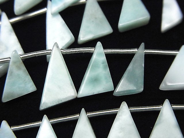 [Video]Larimar Pectolite AA++ Flat Triangle half or 1strand beads (aprx.7inch/17cm)