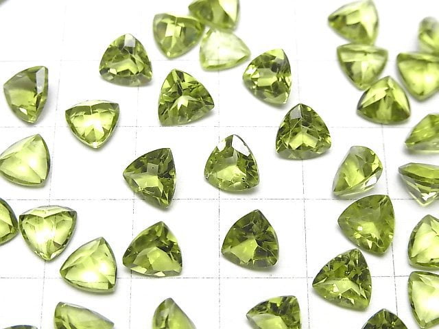 [Video]High Quality Peridot AAA Loose stone Triangle Faceted 7x7mm 2pcs