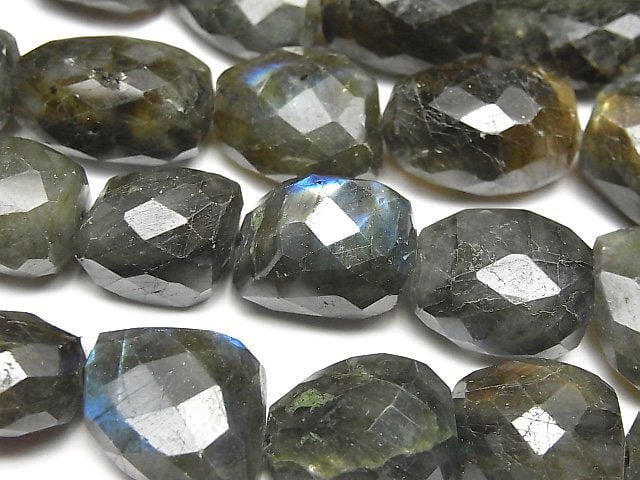 [Video]Labradorite AA++ Faceted Nugget 1strand beads (aprx.13inch/32cm)