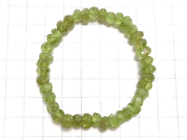 [Video][One of a kind] High Quality Peridot AAA- Faceted Nugget Bracelet NO.35