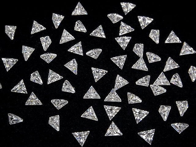 [Video] Moissanite AAA Loose stone Triangle Faceted 5x5mm [Clear] 1pc