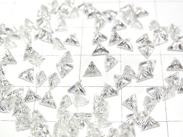 [Video] Moissanite AAA Loose stone Triangle Faceted 4x4mm [Clear] 2pcs