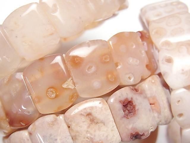 [Video] Pink Coral Agate 2-Hole Oval 17x14mm 1strand (Bangle Bracelet)