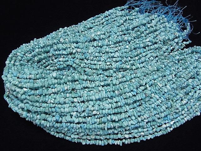 [Video] Arizona Sleeping Beauty Turquoise Chips (Small Nugget) Half or 1 Strand Bead (approx. 15 inches/37 cm)