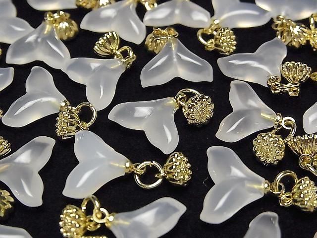 [Video] White Chalcedony Whale Tail Charm 11x14mm 1pc