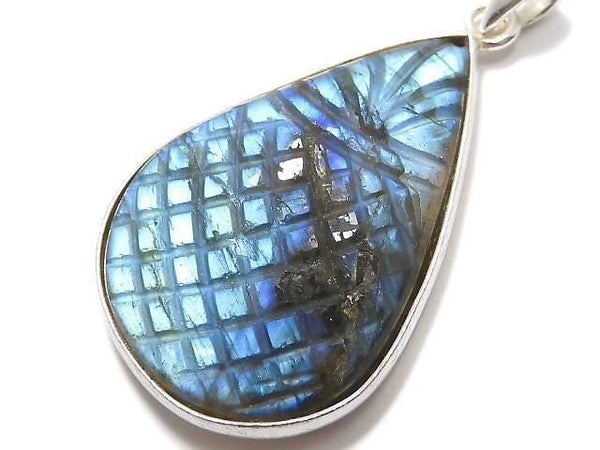 [Video][One of a kind] Rainbow Labradorite AAA- Carved Pendant Silver925 NO.32