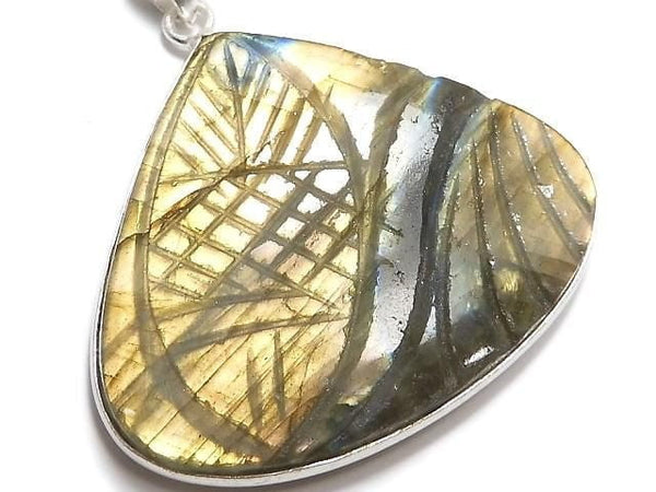 [Video][One of a kind] Rainbow Labradorite AAA- Carved Pendant Silver925 NO.40